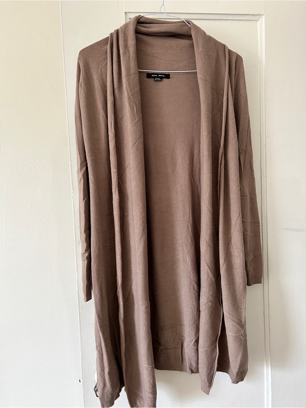 Olive Olivia Lightweight Open-Front Women’s Cardigan Sweater in Taupe